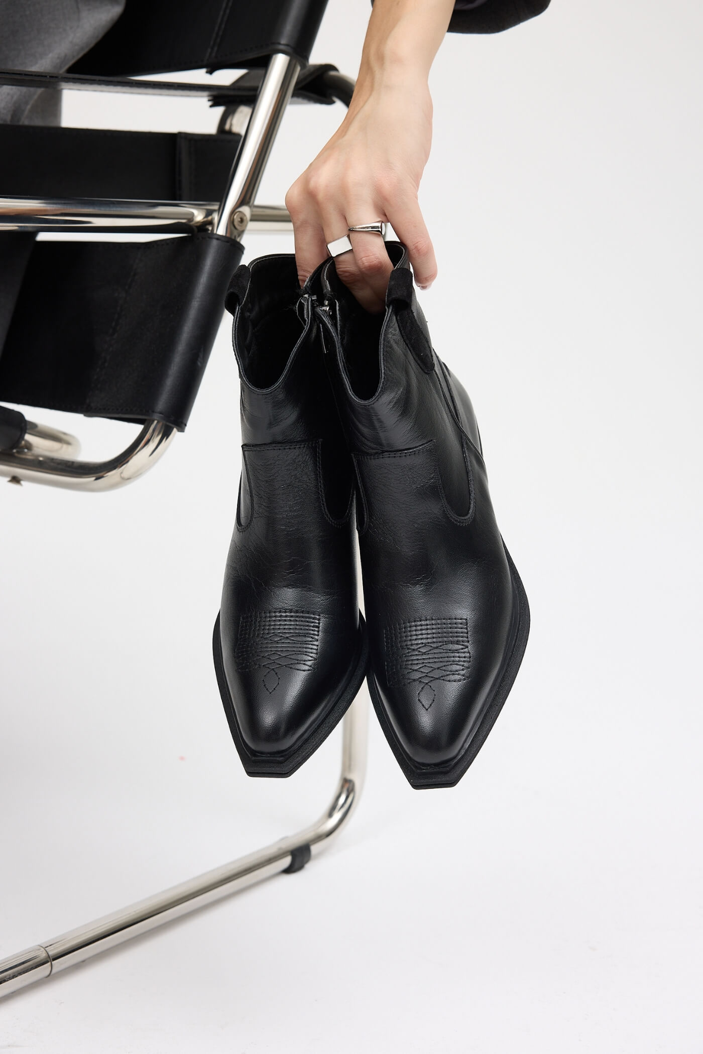 b2b-wholesale-shoes-2